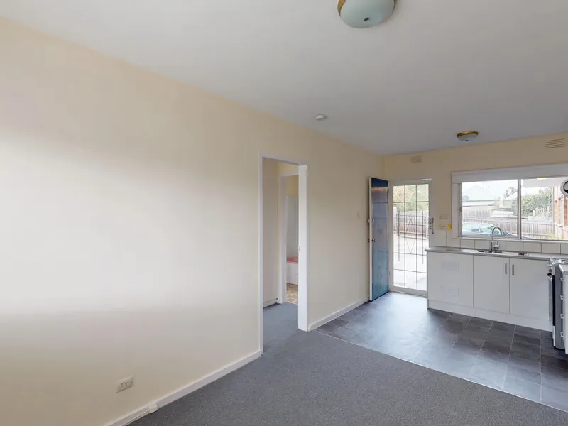 Renovated one bedroom apartment