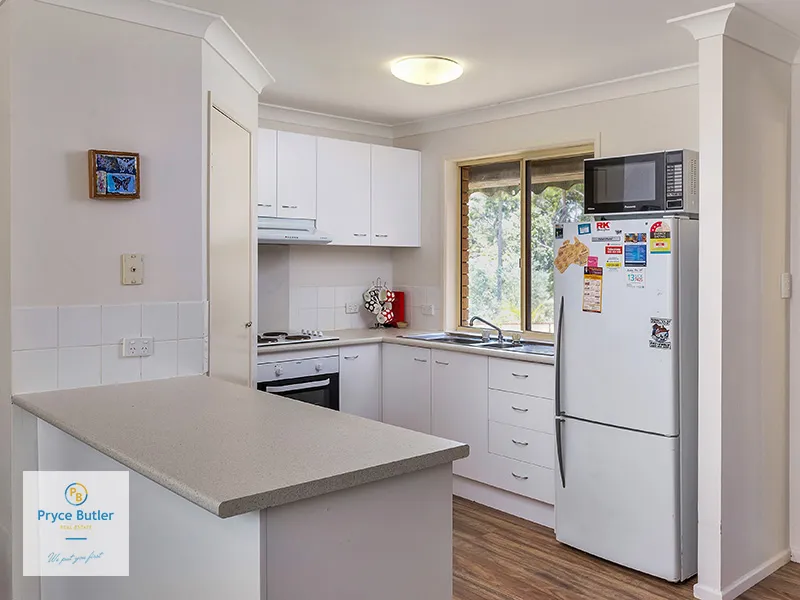 DUCTED AIR-CONDITIONING THROUGHOUT... FAMILY HOME...QUIET STREET... STONES THROW TO HARBOUR TOWN... DISHWASHER... BATH... PET FRIENDLY...