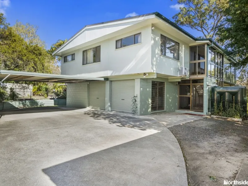 Spacious 3 bedrooms and large living areas