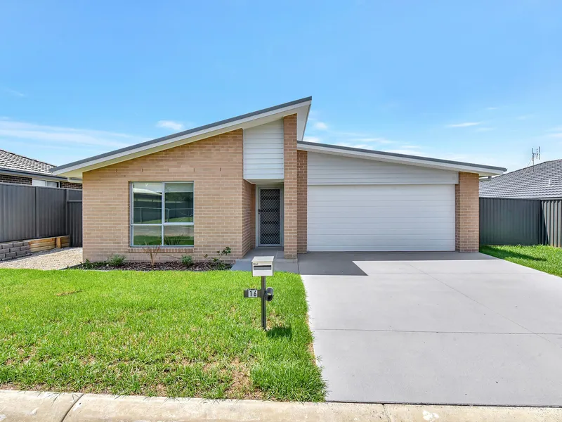 Brand New Contemporary Style / Move Now