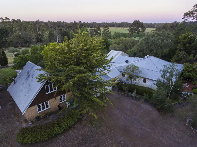 AMAZING RURAL OPPORTUNITY AND LIFESTYLE