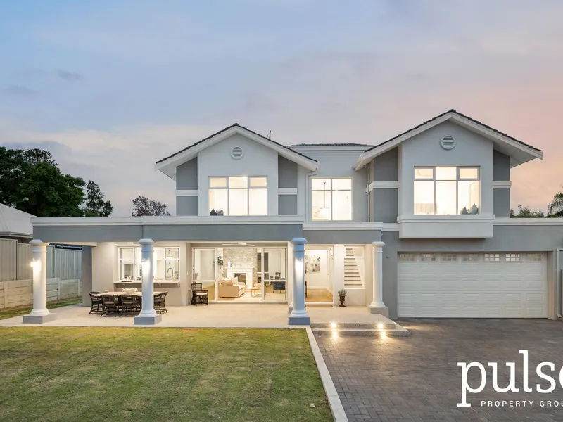 HAMPTONS LIFESTYLE - GRAND TWILIGHT OPENING SUNDAY 19th MAY 5.00pm to 6.30pm