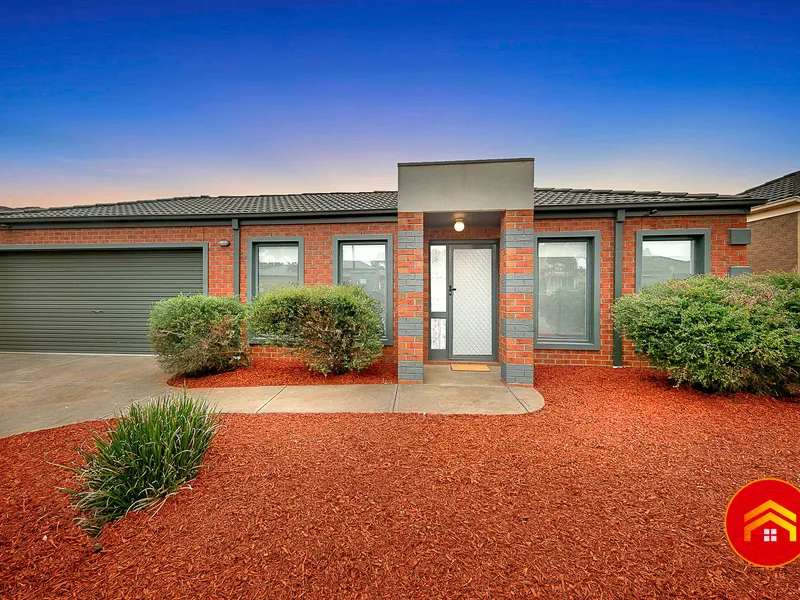 LARGE FAMILY HOME WITH BIG BACKYARD