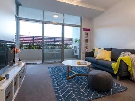 Modern apartment in convenient location