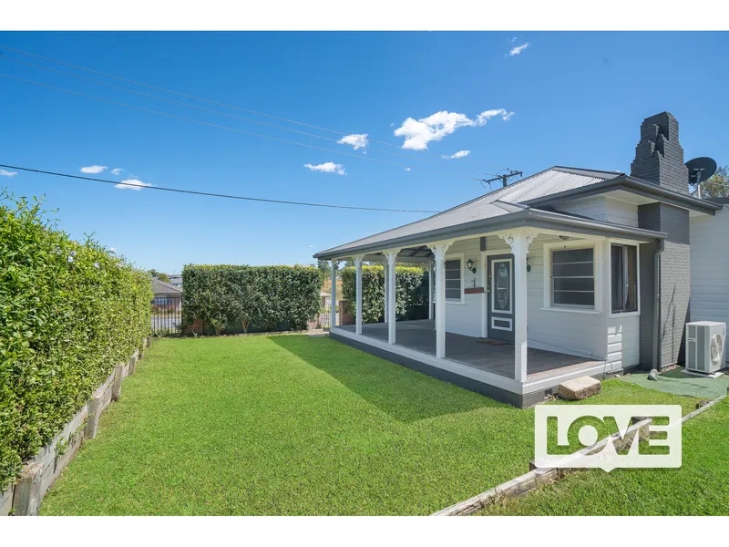 Stunning Period Style Home – Huge Corner Block