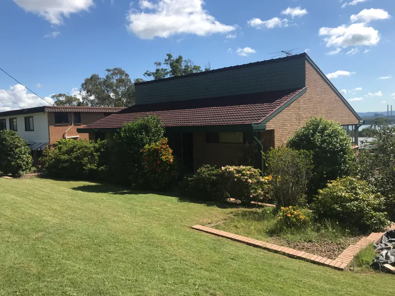 THREE BEDROOM HOUSE WITH WATER VIEWS