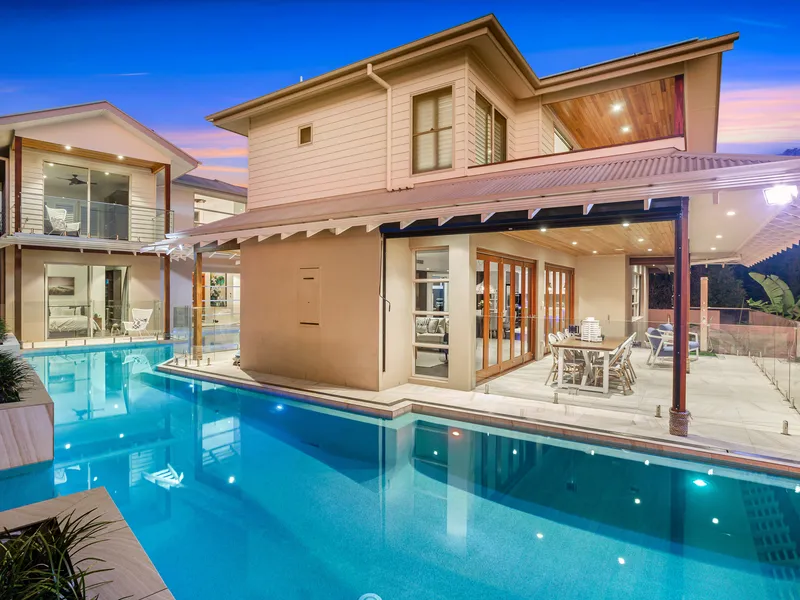 Auction On Site, Friday 8 December at 10:00am