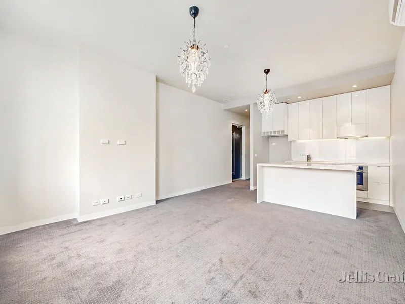 Secure, Spacious and Surprisingly Quiet One Bedroom Apartment