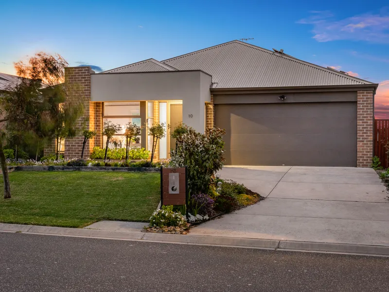 Immaculate - House & Gardens!
