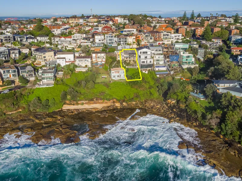 An Incredible Oceanside Landholding At Lurline Bay With Awe-Inspiring Views, 720.5sqm Approx Renovate or Build Your Dream Home