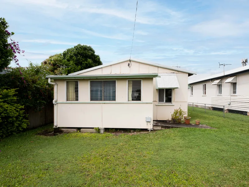 A Slice of Historic Banyo...Entry Level...Choo Choo Choose me!