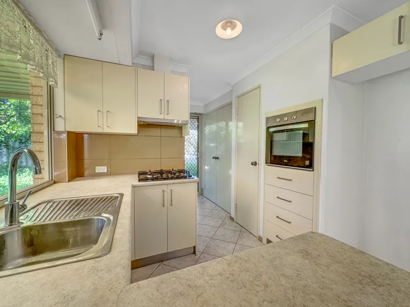 Charming 3-Bedroom Home in a Prime Mandurah Location