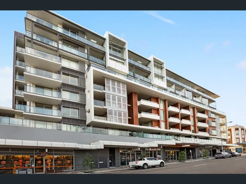 2 bedroom with enormous outdoor area and views