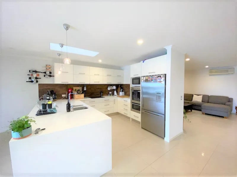 LARGE WATERFRONT FAMILY HOME 