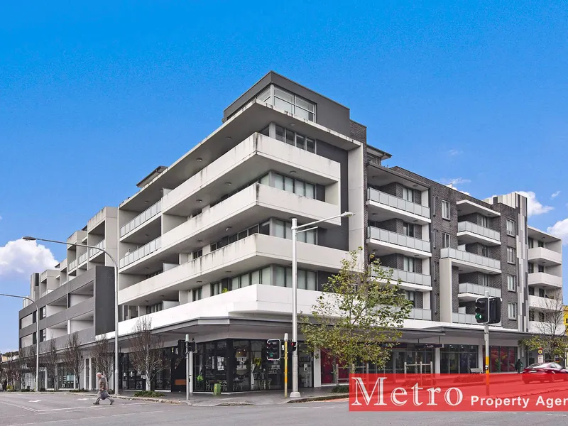 Ideal Investment / Luxury Effortless Apartment Living 