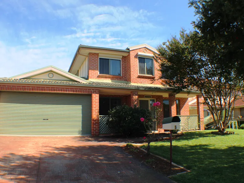 Cheryl Cunningham offers 4 bed home in Rouse Hill