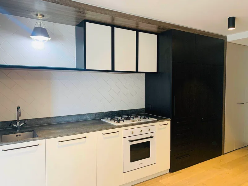 Fully Furnished! Perfect location, 2 Bed 2 Bath Stunning Apartment