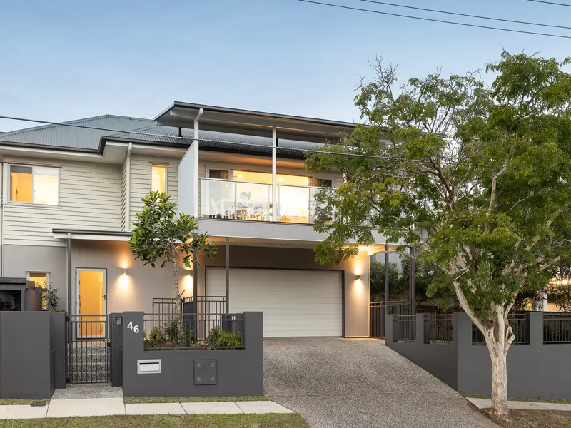 Stunning Property - Low Maintenance Block