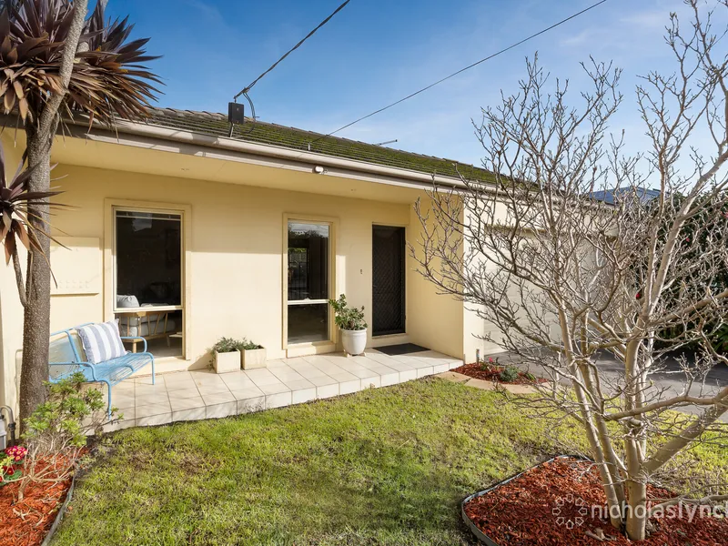 Seabreeze - AUCTION Saturday 16th July at 12:30pm