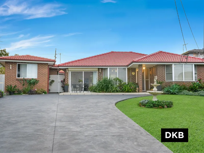 Beautiful Home & Granny Flat, Dual Income Gem!!