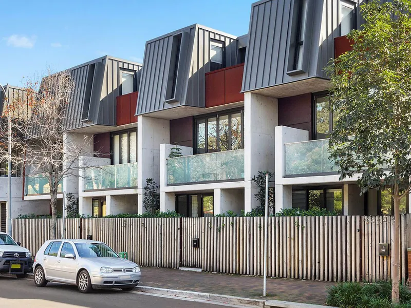 LUXURIOUS TWO BEDROOM IN THE DARLINGTON BRICKWORKS DEVELOPMENT | Unfurnished