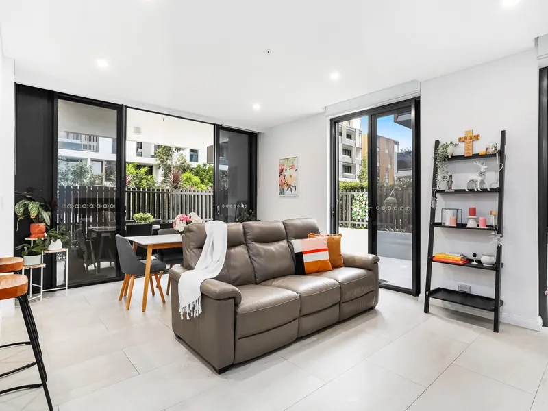 Ultra Modern Three Bedroom Apartment with Huge Wrap Around Courtyard