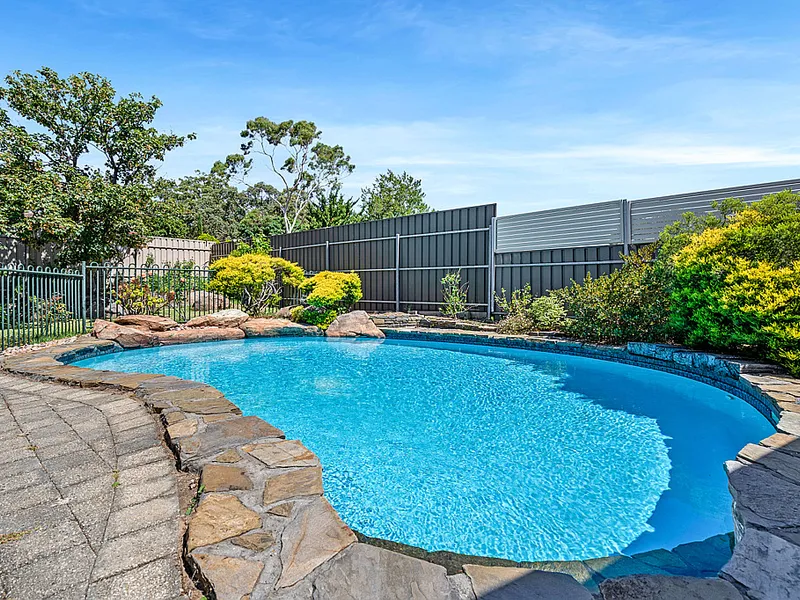 A beautiful home, in prime position, on a generous block!