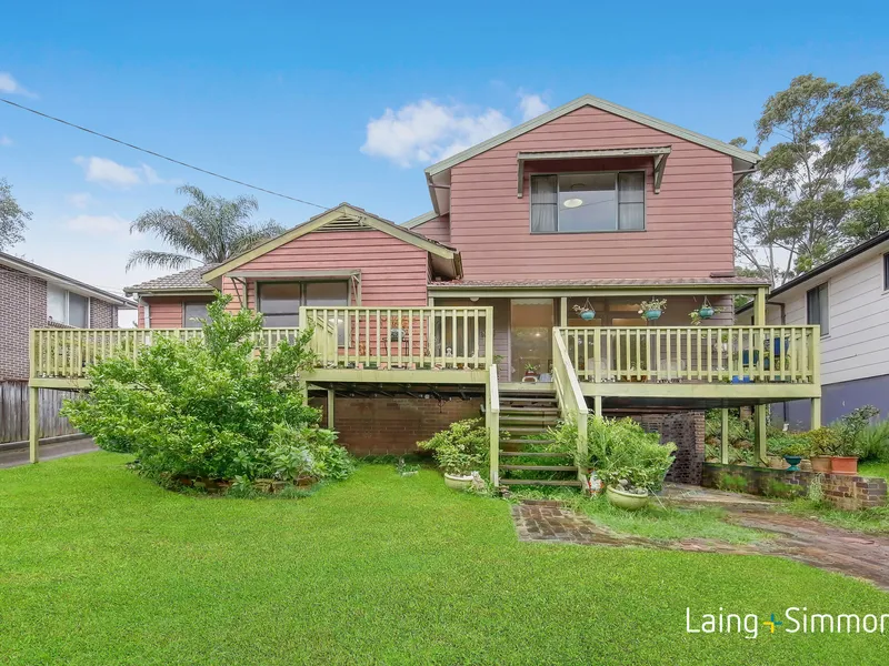 Renovator’s Delight In A Premier Location 