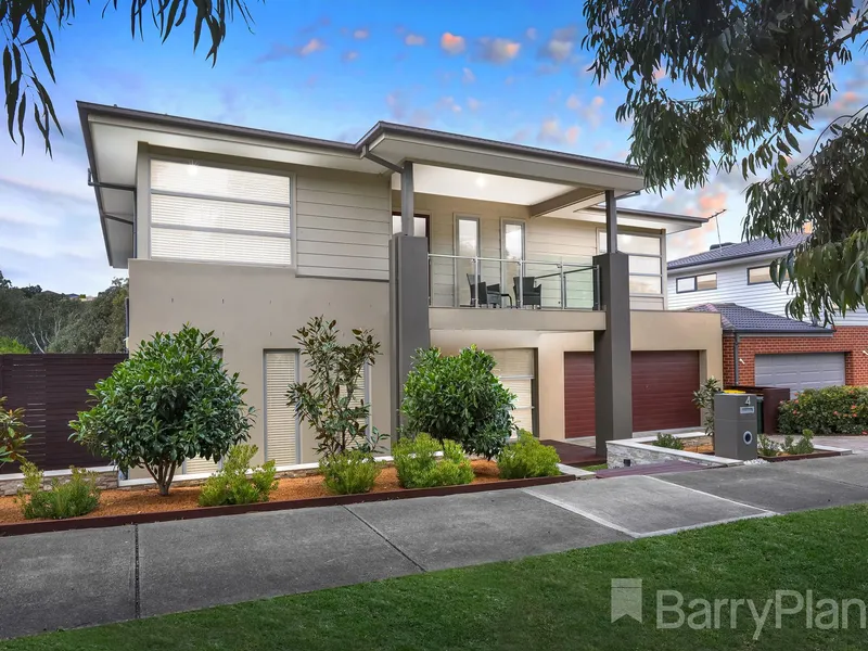Family Opulence On The Banks Of The Maribyrnong