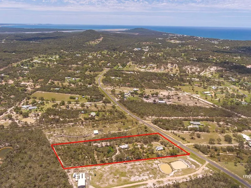 3 Bed, Dam Solar & Shed!