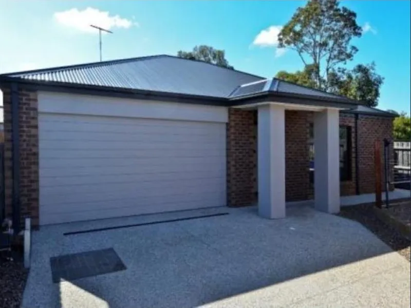 Modern Three Bedroom Townhouse
