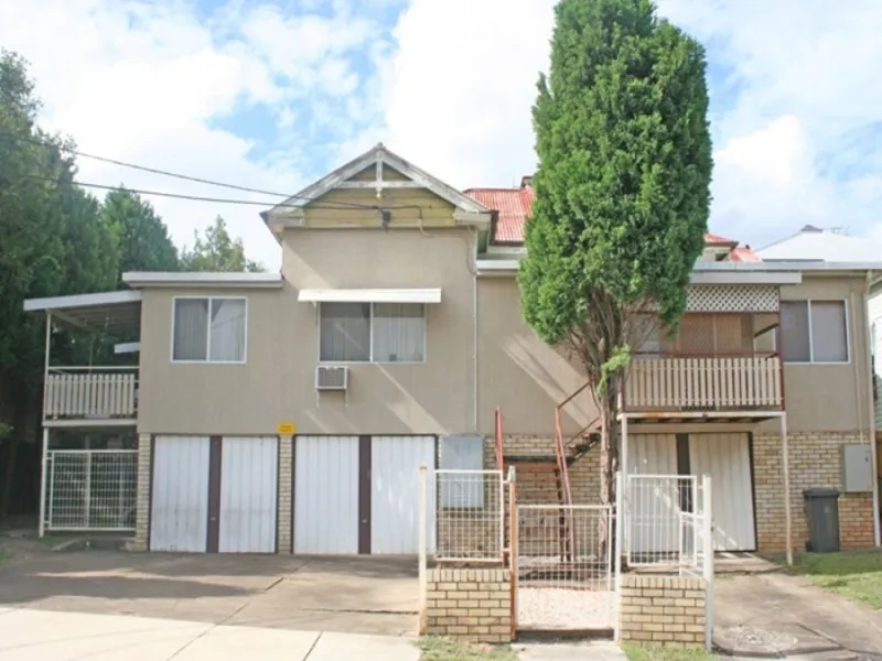 Located in Highgate Hill