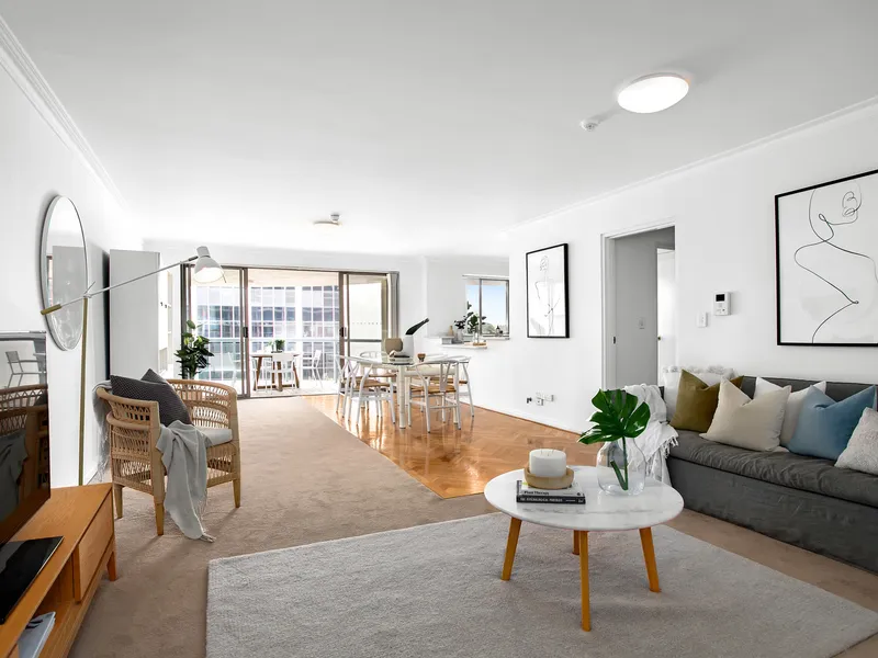 House-Sized Apartment With A Huge Entertainer's Terrace