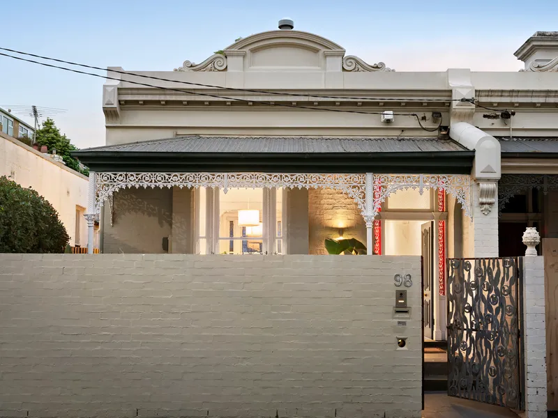 Sunlit Victorian in the Domain Precinct