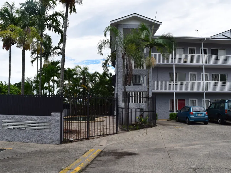 RENOVATED ONE BEDROOM UNIT – GREAT RENTAL RETURNS 