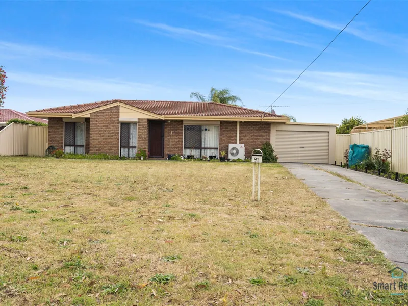 3 x 1 family home in Gosnells with huge backyard