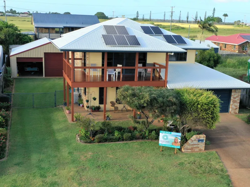 FAMILY HOME WITH OCEAN VIEWS
