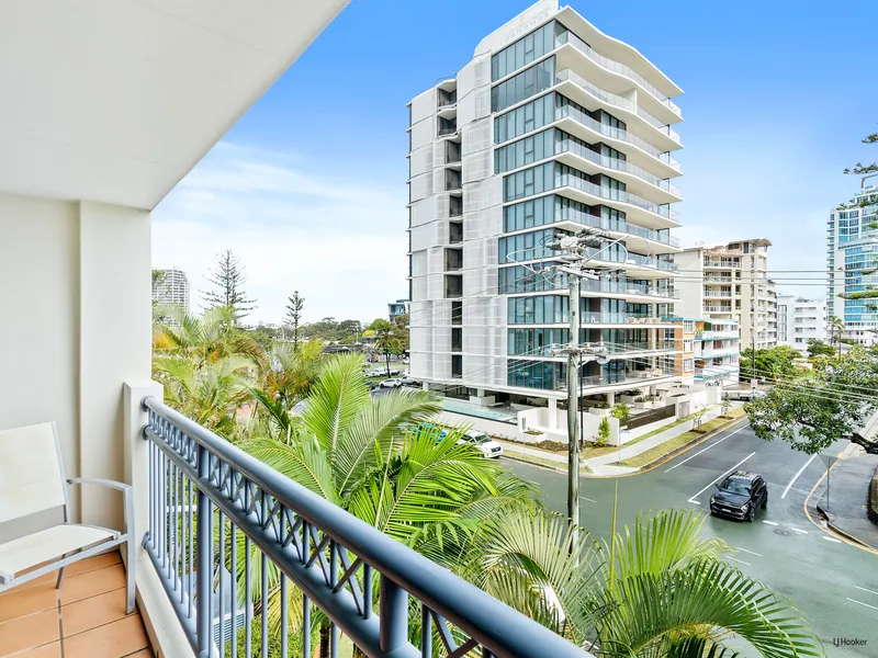 Ideal Greenmount Beach Location - Fully Furnished!