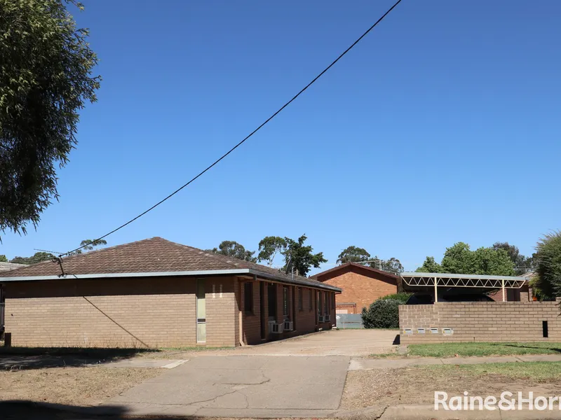 YOUR WALLET'S BEST FRIEND