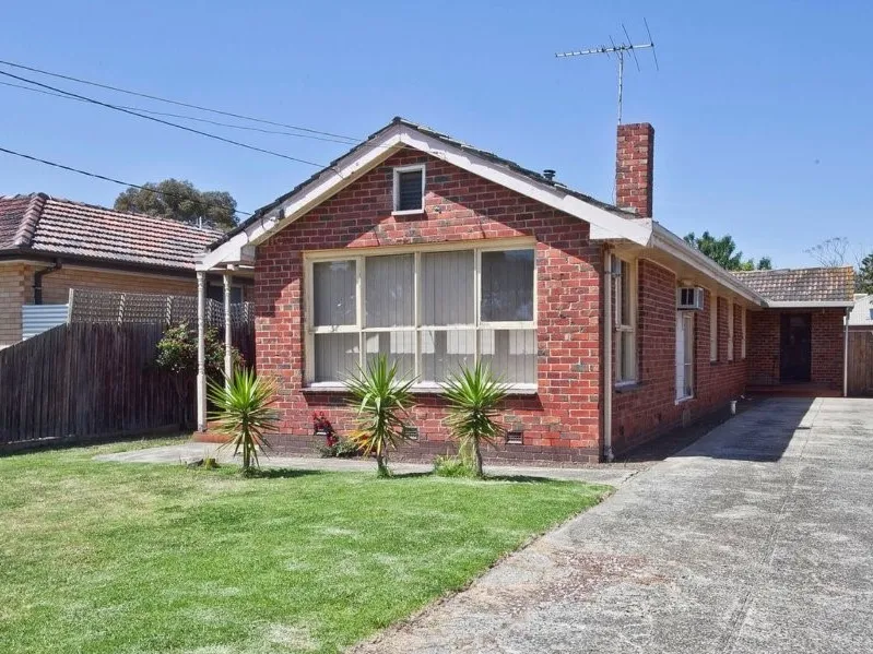 Walk to the train station!