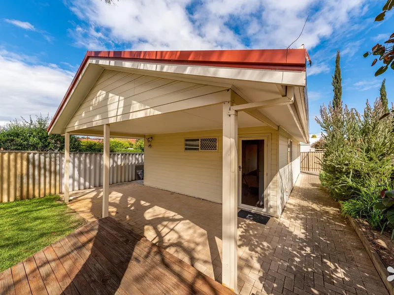 Granny Flat in Quiet Location