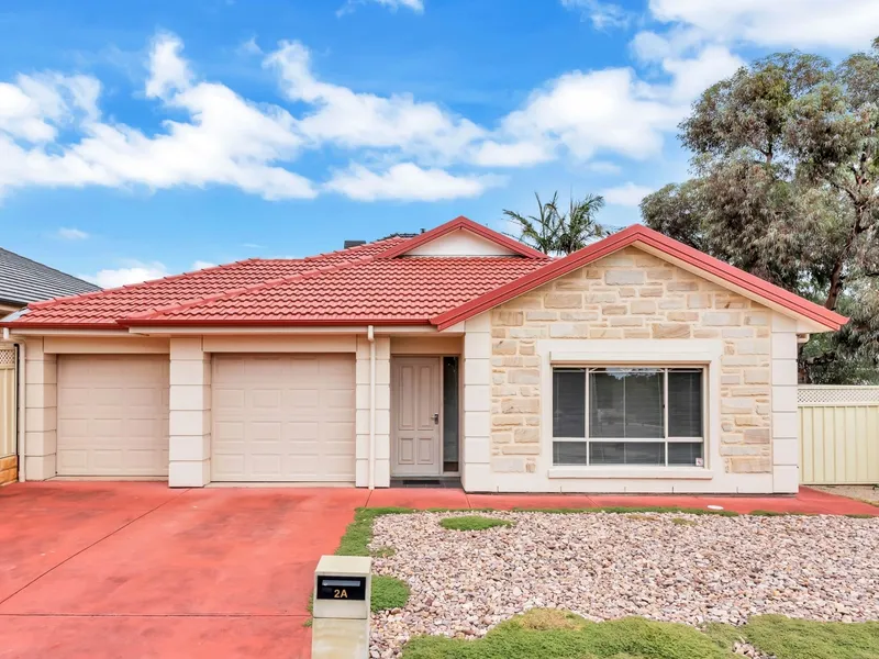 EASY CARE, COURTYARD HOME.