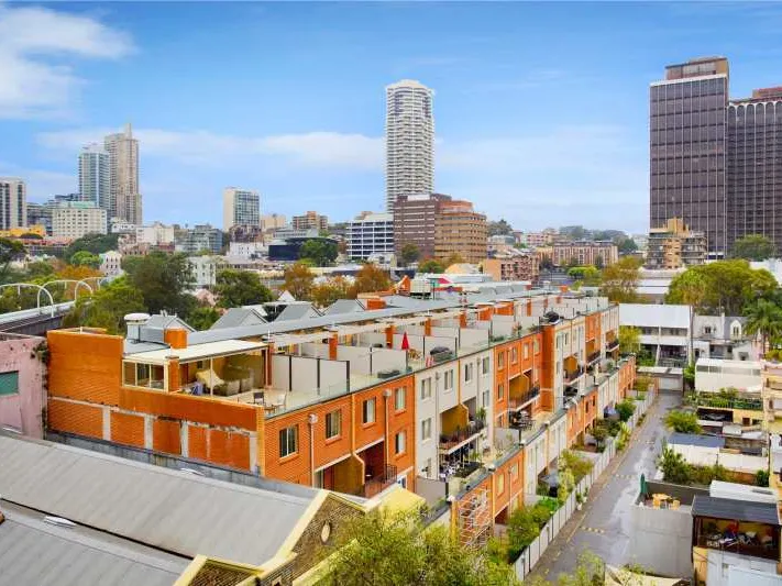 DOMAIN | Lifestyle Opportunity, Convenient City Fringe Location