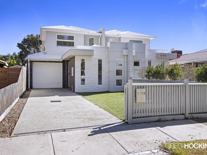 Attractive & spacious townhouse 