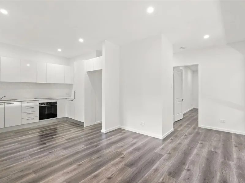 Modern 2 bedroom near new Granny Flat