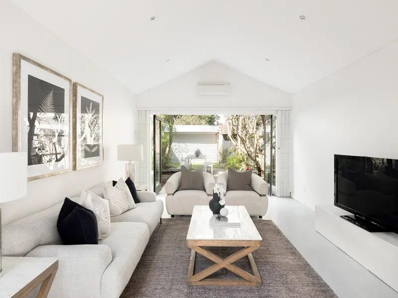 A charming traditional terrace of space and light