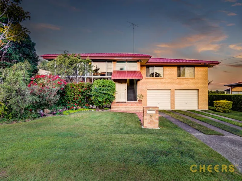 Fantastic Location in MacGregor! (MacGregor State School Catchment)