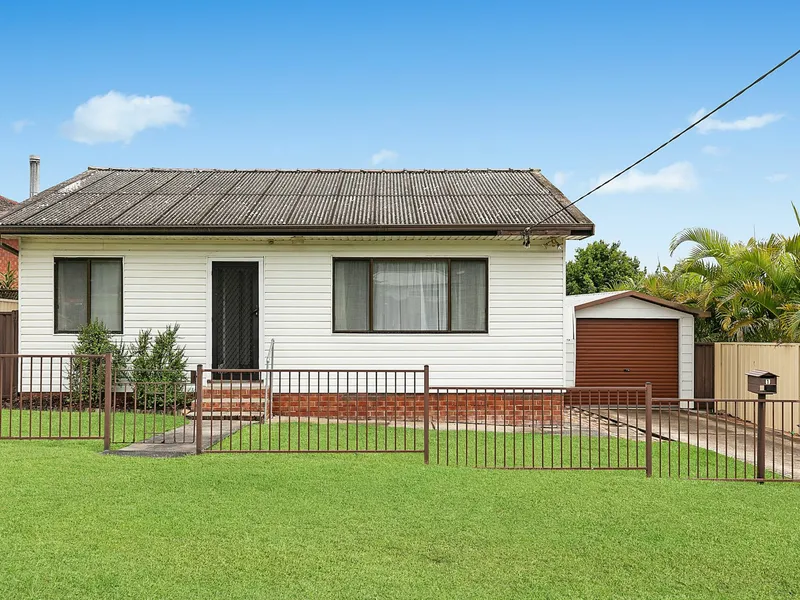 Spacious Home with Large Sleepout