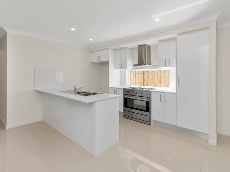 Stunning Brand-New Build in Redland Bay