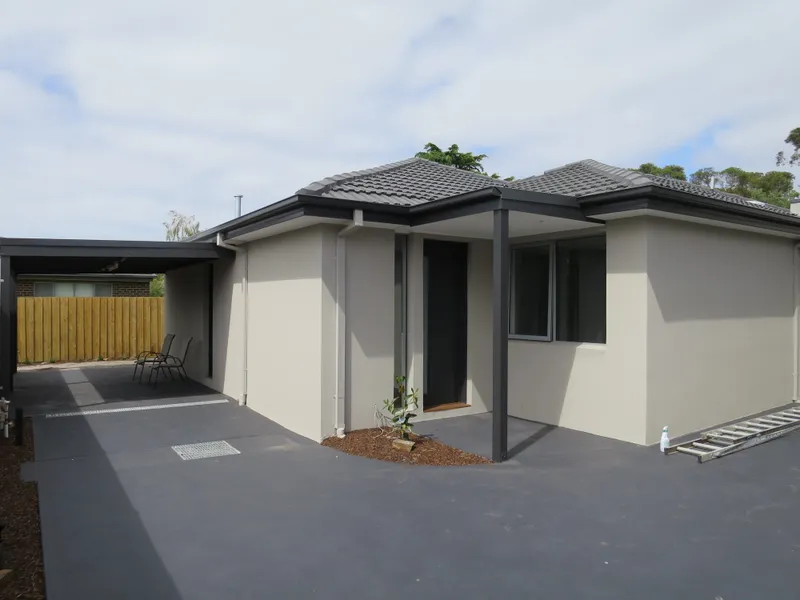 AS NEW SINGLE LEVEL RESIDENCE!!!